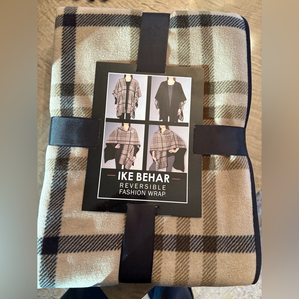 Ike Behar reversible fashion wrap